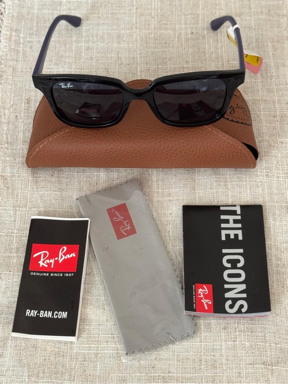 Ray-Ban Kids RJ9071S Polished Black Square Oval Sunglasses NWT 48 18 130 mm